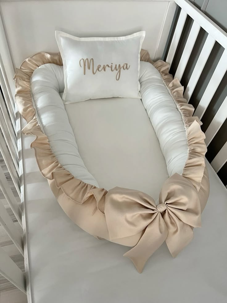 Baby Carry Pod (Camel -White)