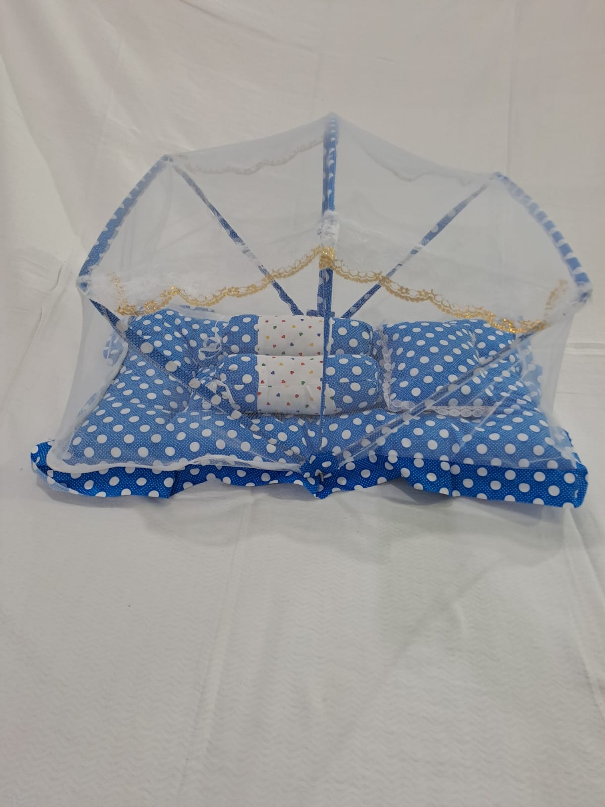 New Born Baby Carry Nest/Bed With Mosquito Net Special Soft Stuff